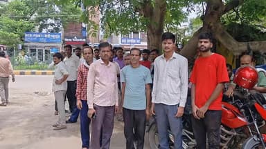 उन्नाव: उन्नाव के मैनीखेड़ा क्रॉसिंग के पास हाइड्रा की टक्कर से बाइक सवार 2 लोगों की मौत, तीसरा साथी अधेड़ व्यक्ति घायल