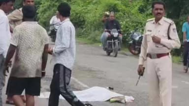 बुरहानपुर नगर: यातायात थाने के सामने कंटेनर की टक्कर, 10 वर्षीय बालक की मौत, मामा-भांजे घायल