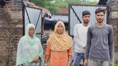 चरखारी: चरखारी के घुटवई प्राथमिक विद्यालय में जहरीले कीड़े के काटने से छात्रा गंभीर, विद्यालय प्रशासन पर लापरवाही का आरोप