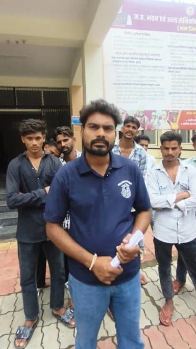 अलीराजपुर: ग्राम उबलड़ में वर्षों पुराने सार्वजनिक मार्ग पर अवैध अवरोध, ग्रामीणों ने जताई आपातकालीन संकट की चिंता
