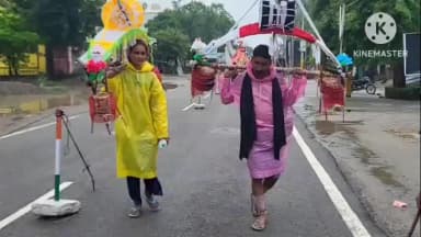 शामली: मन्नत पूरी होने पर प्रेमी-प्रेमिका बने शिवभक्त, साथ लेकर आए पैदल कांवड़