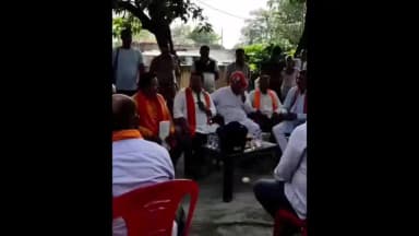डुमरियागंज: रोड नहीं तो वोट नहीं, धरना देने वाले सांसद के लोग थे, पूर्व विधायक राघवेंद्र प्रताप सिंह का वीडियो हुआ वायरल