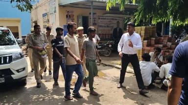 चंदौसी: चंदौसी न्यायालय में रोटी बनाने में देरी पर तीन सगे भाइयों ने की हत्या, कोर्ट ने सुनाई आजीवन कारावास की सजा