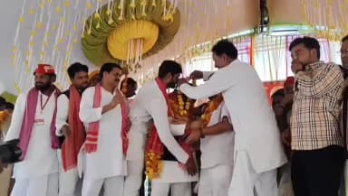 चरखारी: चरखारी में पीडीए जन चौपाल आयोजित, सांसद अजेंद्र सिंह ने कहा- 'भाजपा किसानों और छात्रों की दुश्मन'