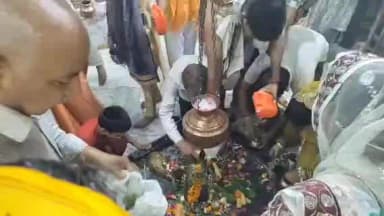मुरादाबाद: सावन माह के दूसरे सोमवार को शिव भक्तों ने 84 घंटे मंदिर पहुंचकर चढ़ाया जल