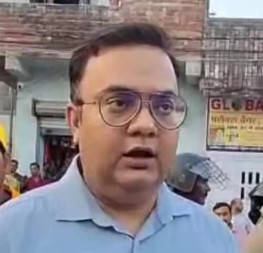 पयागपुर: कन्छर में बी.पैक्स का भवन निर्मित होगा, डीएम ने भूमि किया आवंटन