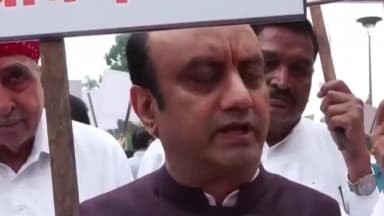 भाजपा सांसद सुधांशु त्रिवेदी ने कहा, "इनके पास कोई रणनीति नहीं है