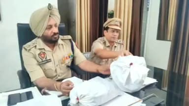 ਫ਼ਿਰੋਜ਼ਪੁਰ: ਪੁਲਿਸ ਵੱਲੋਂ ਕੁੰਡੇ ਰੋਡ ਮੱਛੀ ਮੰਡੀ ਦੇ ਨਜਦੀਕ ਨਾਕਾਬੰਦੀ ਦੌਰਾਨ ਇੱਕ ਕਿਲੋ 253 ਗ੍ਰਾਮ ਹੈਰੋਇਨ ਮੋਬਾਇਲ ਫੋਨ ਸਮੇਤ ਆਰੋਪੀ ਕਾਬੂ