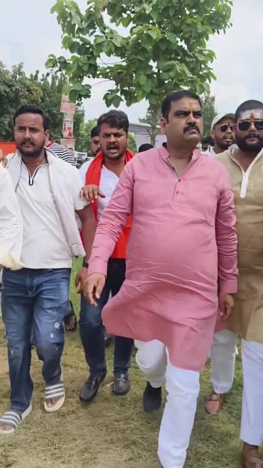 खलीलाबाद: खलीलाबाद में 15 सालों बाद पहली बार बस स्टेशन का काम पूरा: विधायक अंकुर राज तिवारी