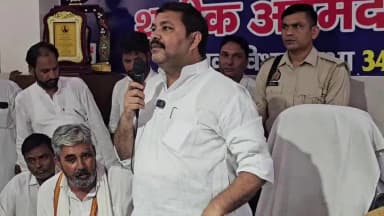 स्वार: विधानसभा में तिरंगा यात्रा को सफल बनाने के लिए विधायक शफीक अहमद अंसारी ने लोगों से की अपील