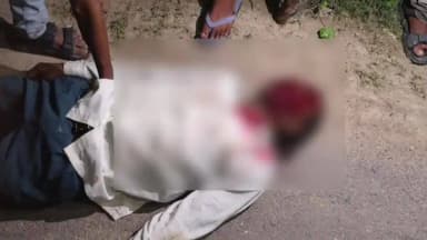 मंझनपुर: कोतारी पश्चिम के पास पैदल जा रहे युवक को बाइक ने मारी जोरदार टक्कर, हादसे में बाइक सवार की हुई मौत, मचा कोहराम