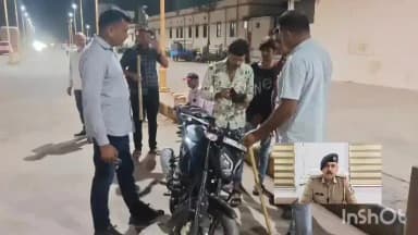ખંભાળિયા: ખંભાળીયા શહેરમાં ટ્રાફિકના નિયમોનો ભંગ કરતા વાહનચાલકો સામે પોલીસ દ્વારા સંયુક્ત ટ્રાફિક ડ્રાઇવ હાથ ધરવામાં આવી.