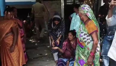 फतेहपुर: आबूनगर में डॉक्टर की लापरवाही से महिला की मौत, परिजनों ने हंगामा किया, ACMO ने अस्पताल किया सीज