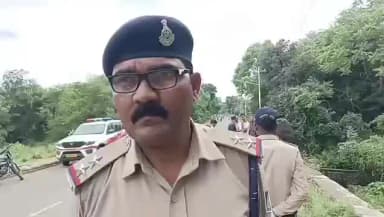 पुलिया के पास मिला नवजात का शव, इलाके में फैली सनसनी ; देखें वीडियो