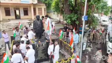 કપડવંજ: “ભારત માતાકી જય–વંદે માતરમ- હર ઘર તિરંગા”ના ગગનભેદી નારાથી ક૫ડવંજ તાલુકાના અંતિસર ખાતે ભવ્ય તિરંગા યાત્રા યોજાઈ*
