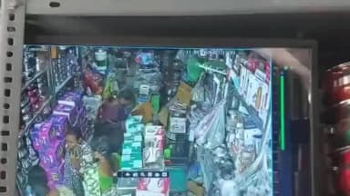గురజాల: పిడుగురాళ్లలో దొంగతనం, ఇత్తడి గిన్నెలు ఎత్తుకెళ్లిన మహిళలు