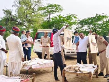 बाड़मेर ग्रामीण: IPS चुनाराम जाट ने बाड़मेर के हैंडलूम कारीगरों को दिया खास समर्थन