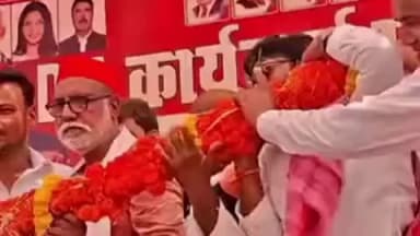 मनकापुर: गौरा में सपा का पीडीए कार्यकर्ता सम्मेलन, भाजपा सरकार पर साधा गया निशाना