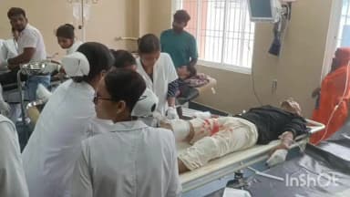 मधेपुरा: मठाही मनीष भट्ठा के पास सड़क दुर्घटना में चार युवक गंभीर जख्मी, सदर अस्पताल में भर्ती
