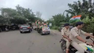 देवास: जिला जेल प्रबंधन द्वारा देवास में निकाली गई तिरंगा यात्रा