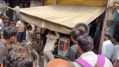मथुरा: होली गेट पर सरदार जी की दहाड़ से भागे झगड़ालू, 'गदर' फिल्म की याद आई, वीडियो सोशल मीडिया पर वायरल
