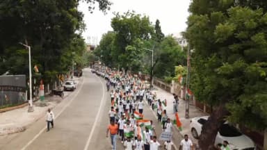 આણંદ શહેર: આણંદ વિદ્યાનગર રોડ ઉપર ભવ્ય તિરંગા યાત્રા યોજાઇ, નાયબ મુખ્યમંત્રી ઉપસ્થિત રહ્યા