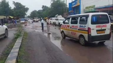 चांपा: VIP काफिले के आगे थमी एंबुलेंस, क्या मंत्री का रुतबा मरीज की जिंदगी से बड़ा है?