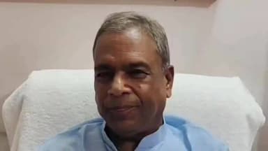 फरेंदा: फरेंदा में राज्यमंत्री शिवेंद्र चौधरी के नेतृत्व में भव्य तिरंगा यात्रा निकाली गई