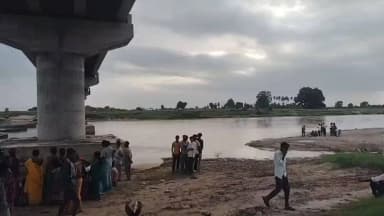 కాగజ్నగర్: పెంచికల్ పేట్ లోని పెద్ద వాగులో యువకుడు గల్లంతు