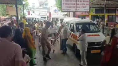 सीतापुर: फायर स्टेशन के पास संदिग्ध अवस्था में कार का टायर बदलते समय प्रधानाध्यापक की हुई मौत, पुलिस ने तहकीकात शुरू की