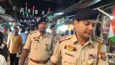 মোহনপুর: স্বাধীনতা দিবস কে সামনে রেখে বটতলা এলাকায় অভিজান চালায় পশ্চিম থানার পুলিশ