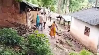పాడేరు: అడ్డతీగల : భార్యను పై కత్తితో దాడి చేసిన భర్తకు దేహశుద్ది చేసిన బంధువులు