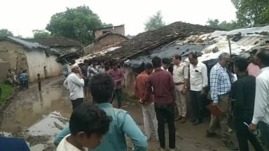 gram panchyat Kachnariya me ahe sarkari adhikari sadak nirman na hone ke karad #public #vidisha #sadak