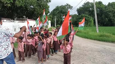 Composit vidhalay medepur me 15August ka ajadi ka jashn