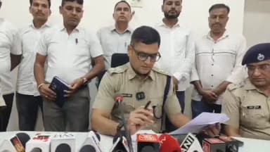 डॉ. रवि IGP रेंज अजमेर के निर्देशन एवं श्री आशा राम चौधरी ASP नागौर के नेतृत्व में नागौर पुलिस द्वारा नशे के सौदागरों के विरूद्ध बड़ी कार्यवाही करते हुए एक सप्ताह के अन्दर जोधपुर रोड नागौर पर दूसरी बड़ी एमडी बनाने की फैक्ट्री का भण्डाफोड़ कर, फैक्ट्री से अन्तर्राष्ट्रीय मूल्य लगभग 100 करोड़ रूपये से अधिक मूल्य की निर्मित एमडी एवं अन्य सामग्री एवं विभिन्न प्रकार के एमडी बनाने के केमिकल बरामद।
@IgpAjmer
@PoliceRajasthan