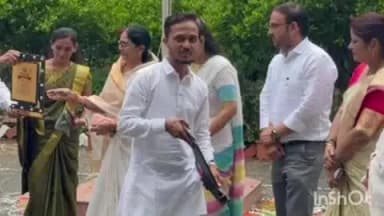 सेलू: अपघातग्रस्तांसाठी देवदूत ठरलेल्या ‘रुग्णमित्र’ प्रज्वल लटारे यांचा नगरपंचायतीकडून सन्मान