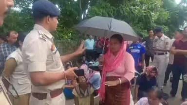 সাব্রুম: স্বাধীনতা দিবসে শাকবাড়িতে জাতীয় সড়ক অবরোধ, উত্তেজনা