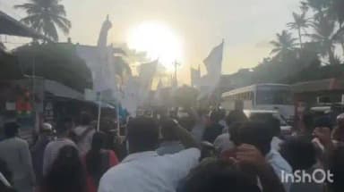 കൊല്ലം: കൊല്ലം ജില്ലയിലെ 18 കേന്ദ്രങ്ങളി ൾ ഡിവൈഎഫ്ഐ യങ് ഇന്ത്യ ക്യാമ്പയിൻ സംഘടിപ്പിച്ചു