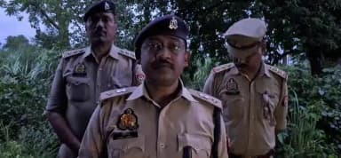 इटावा: बकेवर पुलिस ने मुठभेड़ में 3 चोरों को किया गिरफ्तार, 2 चोर घायल, माल व असलहा बरामद: एसपी ग्रामीण