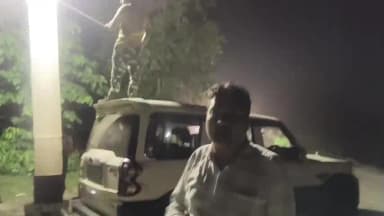 लोहरदगा: लोहरदगा-चंदवा मुख्य सड़क पर भीषण हादसा, कंटेनर ने ऑटो-बाइक को रौंदा, छह की मौत