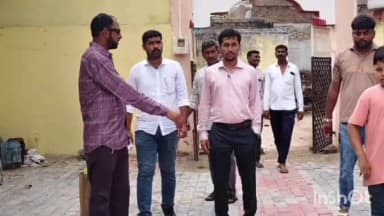 ચુડા: ટીડીઓ એ ગોખરાવાળા ગામની મુલાકાત લઈ વિકાસના કામોની માહિતી મેળવી
