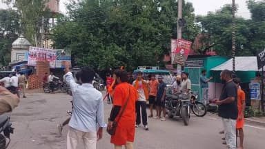 पूरनपुर: डाक कांवड़ यात्रा के जाम में फंसी कोतवाल ने मौके पर पहुंचकर संभाली व्यवस्था