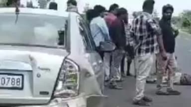 ఆత్మకూరు: పాలిటెక్నిక్ కాలేజీ వద్ద రోడ్డు ప్రమాదం