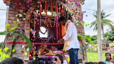 আরামবাগ: মলয়পুরে পবিত্র গণেশ পূজোর শুভ সূচনা, উপস্থিত বিধায়ক হেমন্ত বাগ