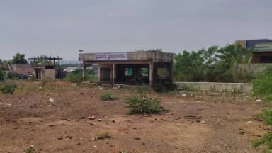 అసిఫాబాద్: ప్రయాణికులకు ఉపయోగపడని వాంకిడి ఆర్టీసీ బస్టాండ్