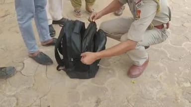 মোহনপুর: আগরতলা রেল স্টেশন থেকে গাঁজাসহ এক যুবককে গ্রেপ্তার করে জি আর পি থানার পুলিশ