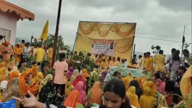 पाटी: अखिल विश्व गायत्री परिवार शांतिकुंज हरिद्वार के मार्गदर्शन में बोकराटा में भव्य वृक्ष रोपण संपन्न,555 पौधे रोपे,संकल्प।