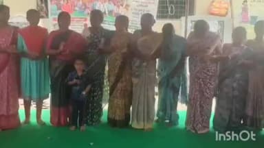 గంగాధర: తమ గ్రామాన్నీ ముంపు ప్రాంతంగా ప్రకటించాలని వినూత్నంగా బతుకమ్మను ఆడుతు నిరసన తెలిపిన నారాయణపూర్ గ్రామస్థులు