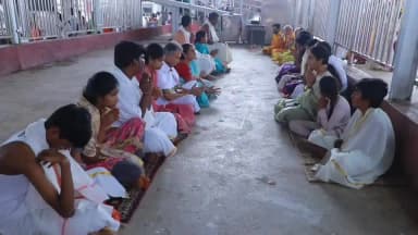 సిరిసిల్ల: భీమేశ్వర స్వామి ఆలయంలో భక్తుల రద్దీ 5.30 గంటల వరకు 42,358 మంది దర్శనం
