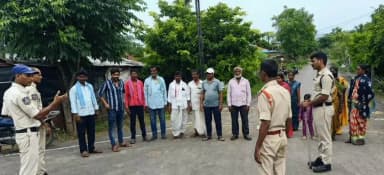 అసిఫాబాద్: గణేష్ పూర్ గ్రామంలో సైబర్ నేరాలపై అవగాహన